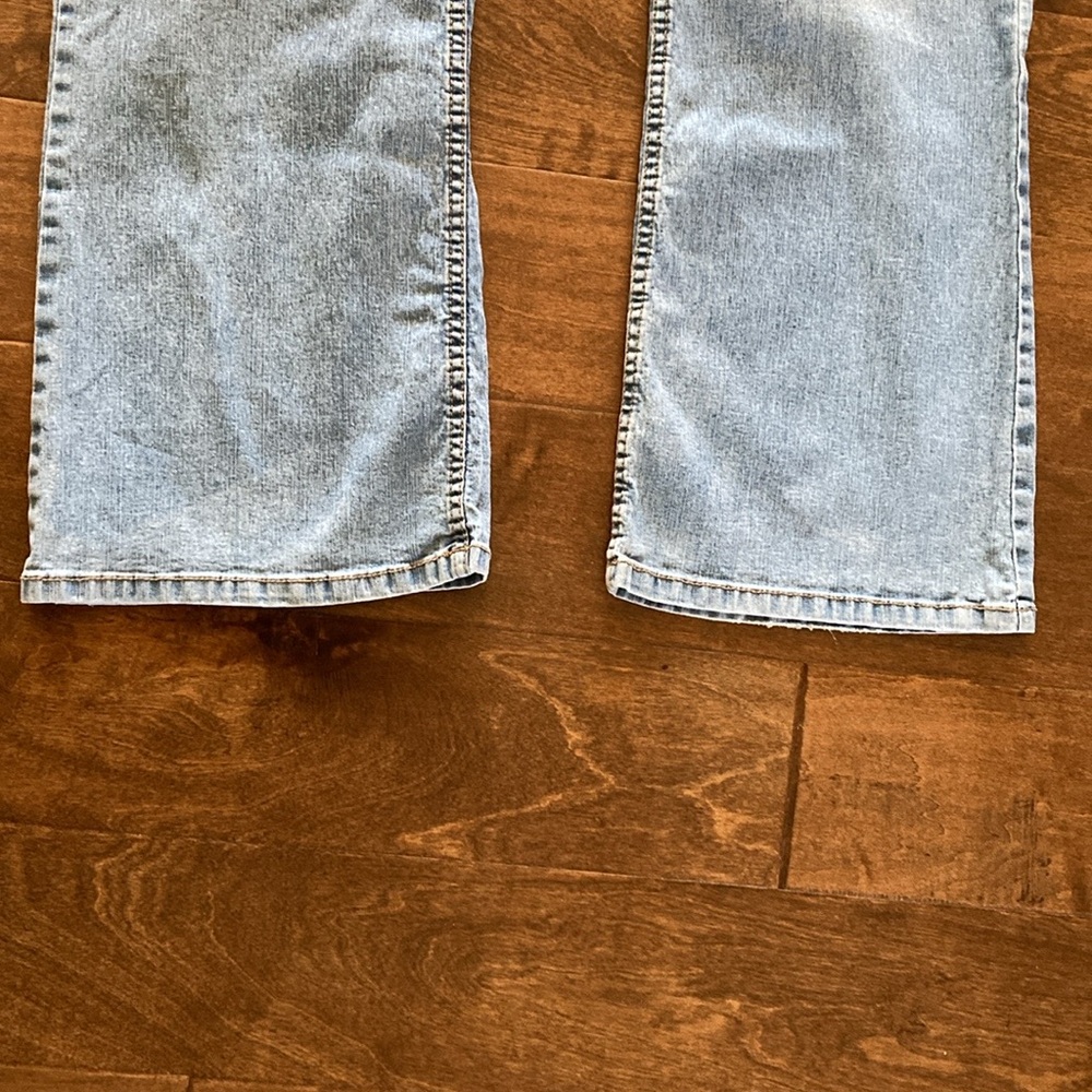 Stretchy Jeans - Picture 3 of 8